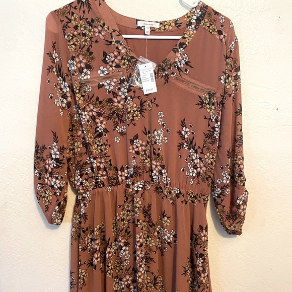 Mid length dress - Picture 2 of 2